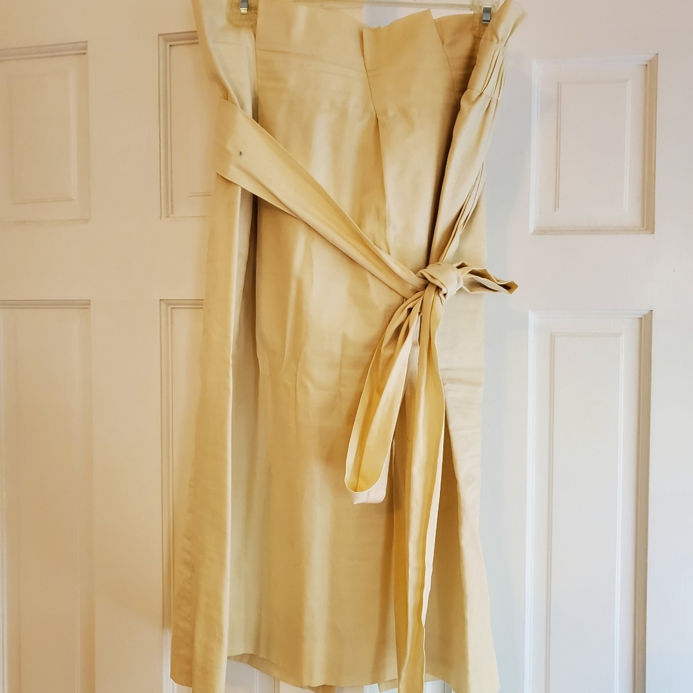 Cream paperbag pencil skirt with tie